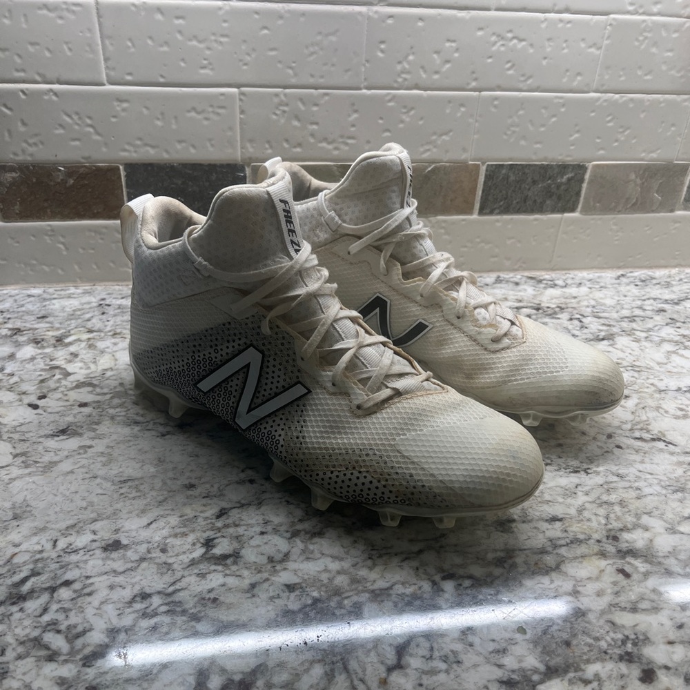 New Balance Freeze cleats